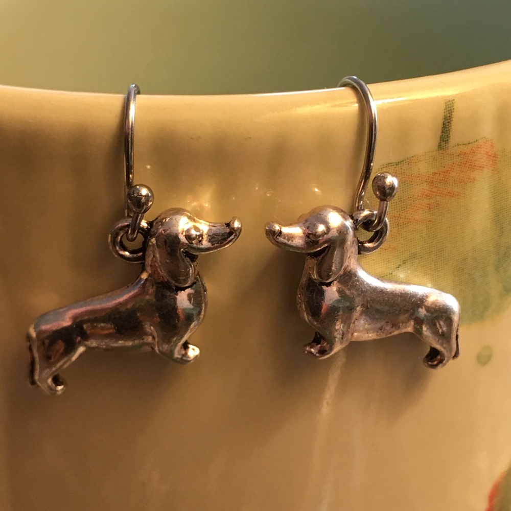 Daschund dangling earrings - Picture 4 of 6